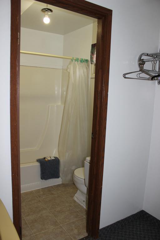 Youngstown Raval Paradise Motel And Rv Park المظهر الخارجي الصورة