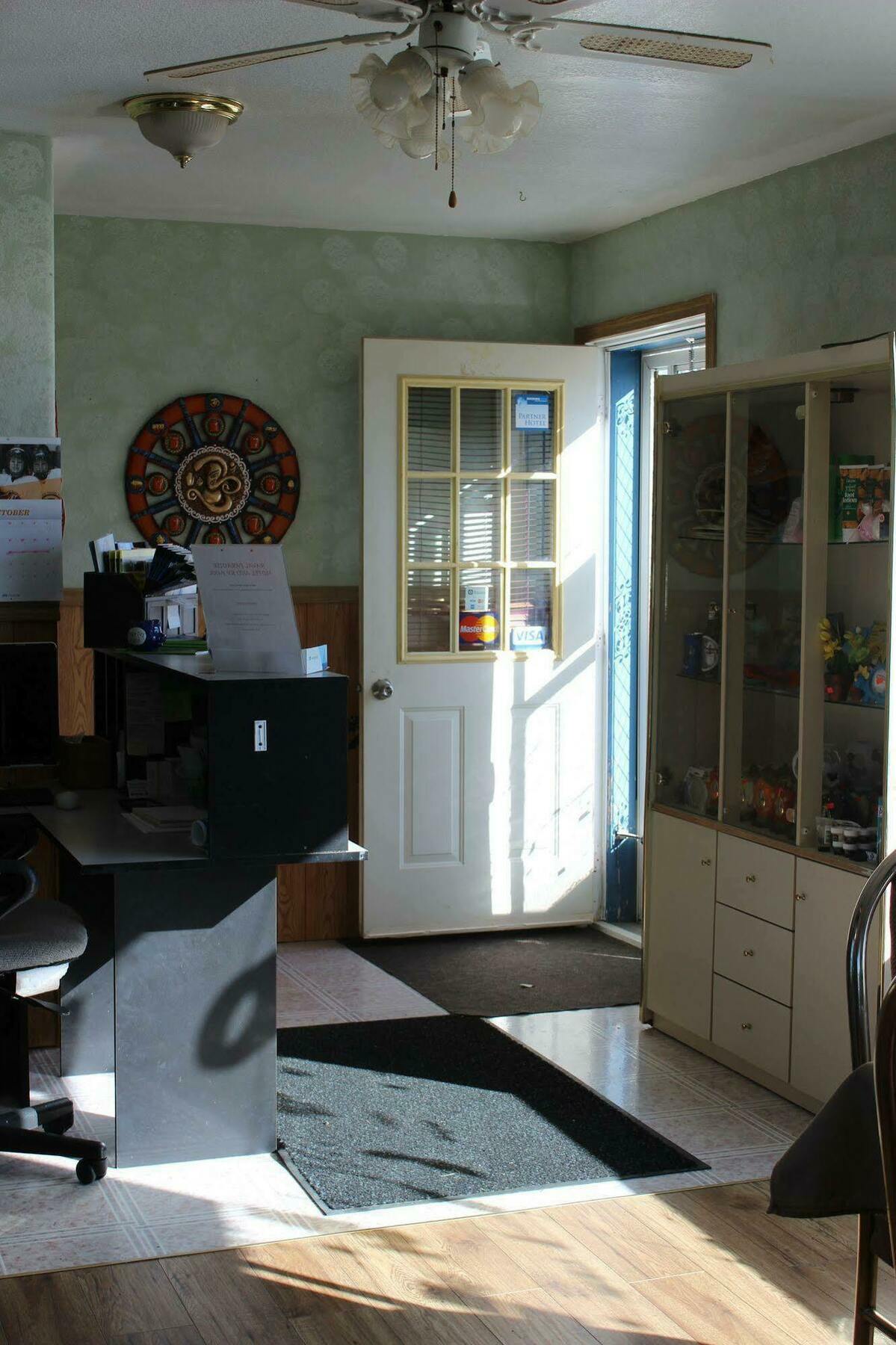 Youngstown Raval Paradise Motel And Rv Park المظهر الخارجي الصورة